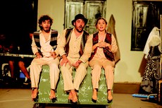 O elenco da peça é composto pelos atores Rafael Guedes, Cely Farias e Thardelly Lima