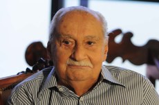 Além de crônicas e romances, Carlos Heitor Cony também atuou em revistas e na TV