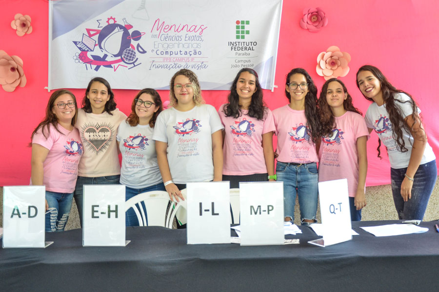 see alunas da rede estadual  participam de meninas na exatas engenharia e computacao no IF (3).jpg