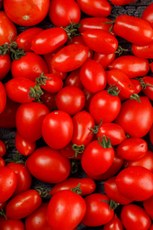 Nos últimos 12 meses, o leite segue como o produto com maior aumento (38,1%), enquanto o tomate reduziu os preços em 24,6%, segundo a pesquisa