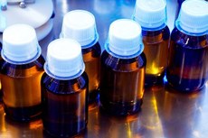 Levetiracetam é ofertado na forma de comprimido revestido ou em solução oral, de acordo com a Anvisa