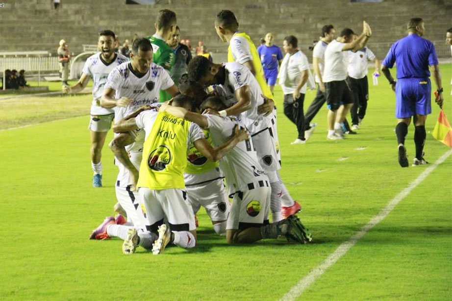 Botafogo-2x1-Treze-131 1.jpg