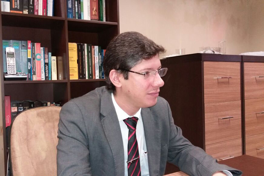 EDUARDO ARAUJO 2.jpg