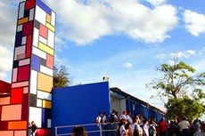 Escola foi inaugurada pelo governador Ricardo Coutinho (PSB)