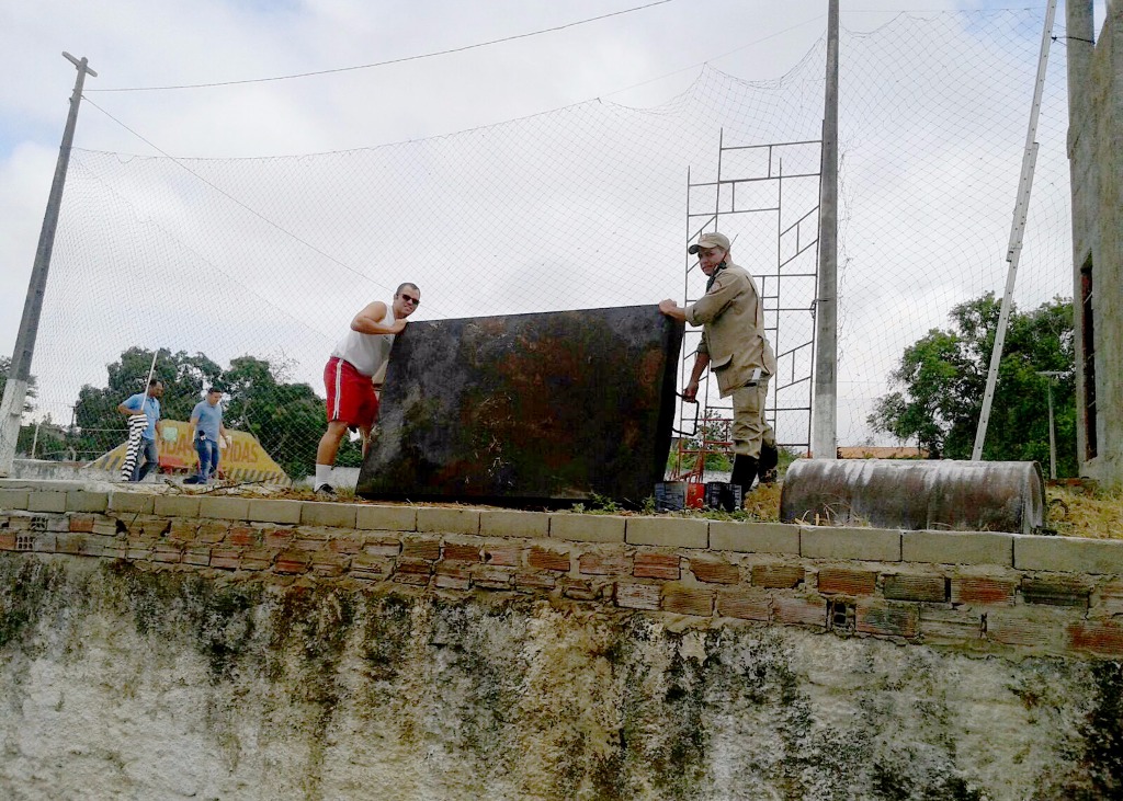 23.12.15 bombeiros_combate_aedesaegyptitextocamilaalve (2).jpg