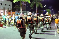 O policiamento no denominado corredor da folia foi reforçado por cerca de 700 homens e mulheres nas suas diversas modalidades