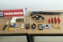 Os detidos e o material apreendido foram encaminhados para a Central de Polícia, na Capital