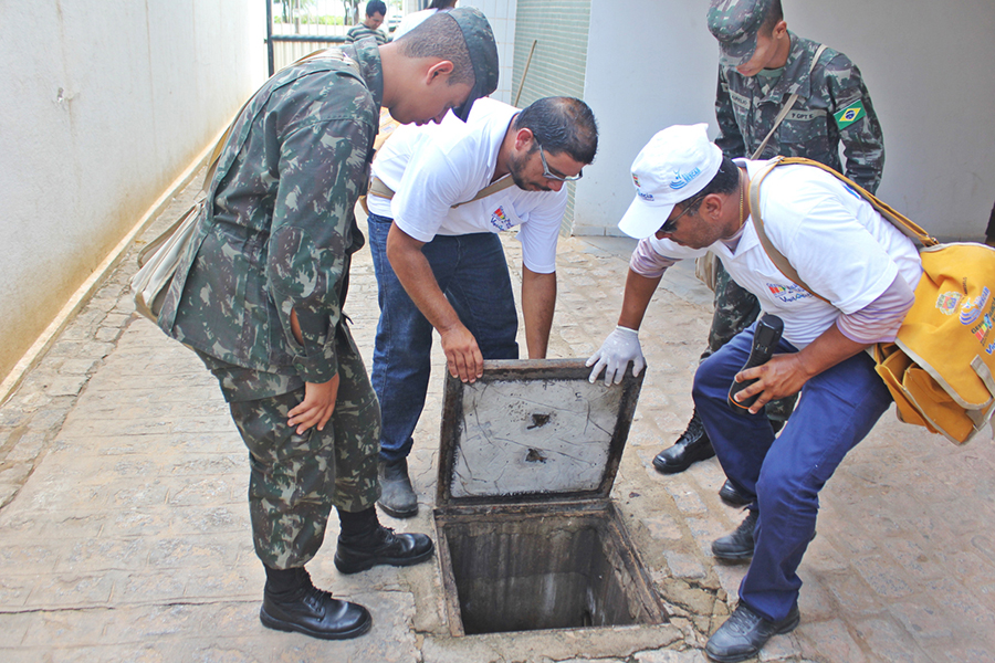 ses acoes de combate ao aedes visitam 75 mil casa em uma semana em CG FOTO RICARDO PUPPE (3).JPG