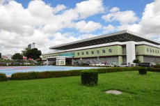 A direção do Hospital de Trauma estipulou que o acesso será permitido a visitante maior de 18 anos e que apresente comprovante de vacinação contra a Covid-19