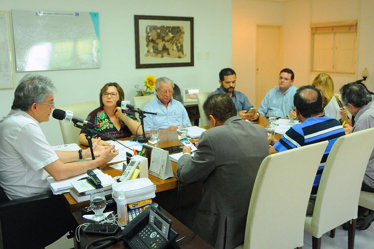 ricardo no programa fala governador_foto jose marques (3).jpg