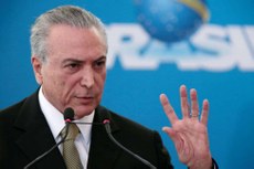 Temer recebeu forte pressão no Brasil e foi alvo da imprensa internacional por tentar extinguir a reserva