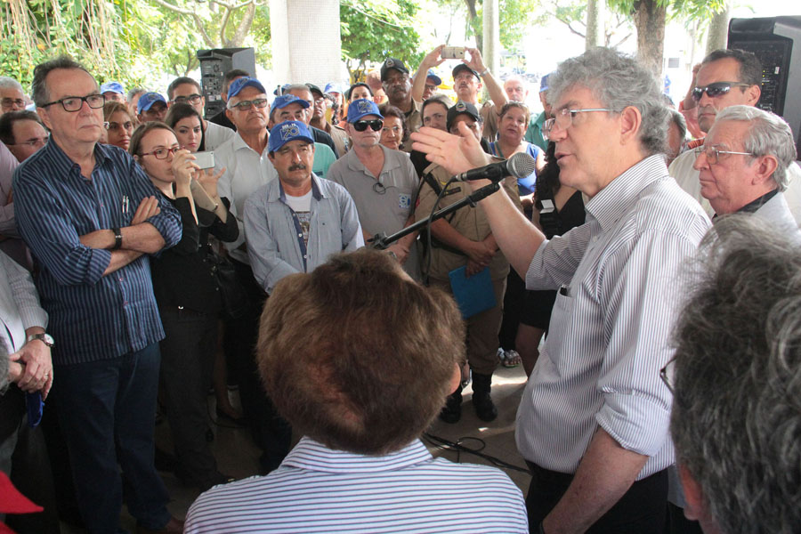 01_07_16 70 anos der_fotosalberi pontes (22).JPG