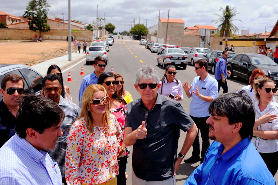 ricardo em campina inaugura obras_foto jose marques (5).jpg