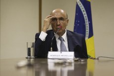 Ajuda seria para estados em situação fiscal crítica, como Rio de Janeiro e Minas Gerais, que decretaram calamidade financeira