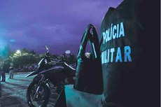 Dois mil coletes balísticos e 57 motos foram entregues pelo governador Ricardo Coutinho