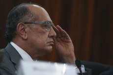 Ministro Gilmar Mendes comenta processo ao final do dia