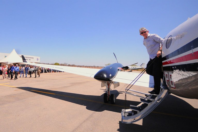 ricardo entrega aeroporto cajazeiras_foto jose marques (6).jpg