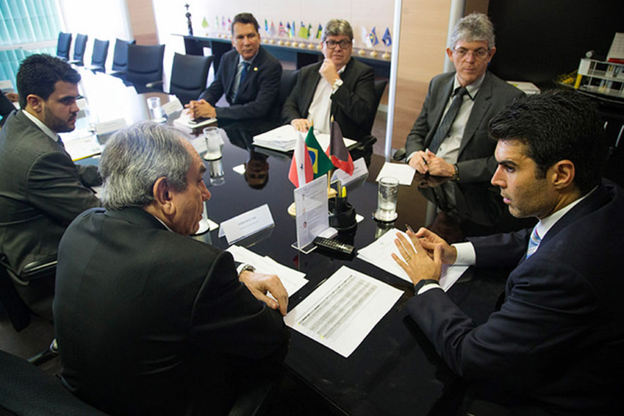 ricardo e ministerio da integracao_foto assessoria do ministerio (2).jpg