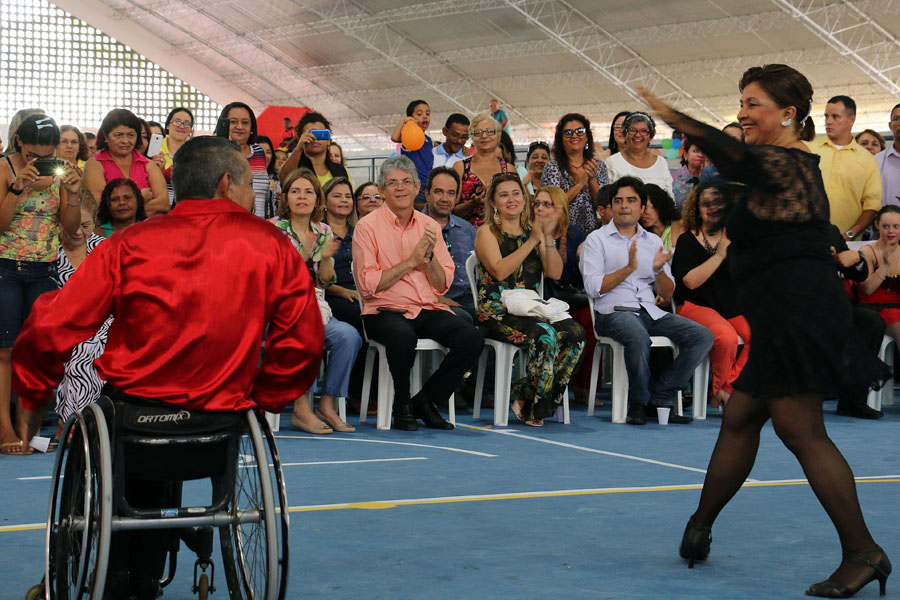 ricardo inaugura ginasio da funad_foto freancisco franca (9).JPG