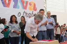 O lançamento do programa foi realizado pelo governador Ricardo Coutinho na Escola Estadual Cidadã Integral Alice Carneiro, em JP