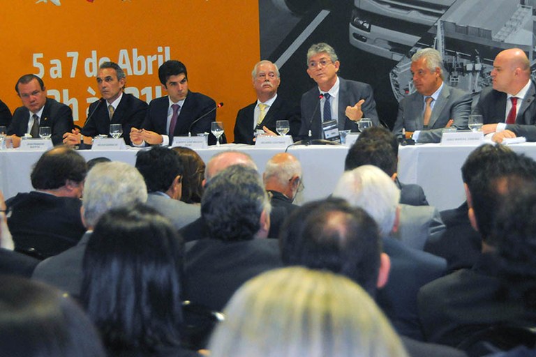 ricardo participa da intermodal em sao paulo_foto jose marques (2).jpg