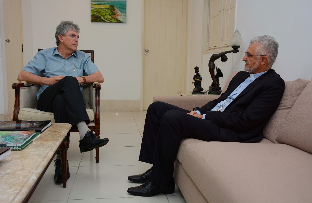 ricardo recebe dom delson foto francisco franca (1).JPG