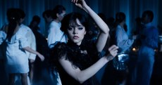 “Fria como um cadáver”: Jenna Ortega personifica a protagonista Wandinha