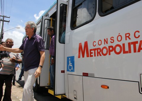 ricardo - consorcio metropolitano 01.jpg