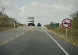 30.11.15-estrada-inaugurada-por-ricardo-pocinhos_fotos_alberi-pontes-2-270x191.jpg