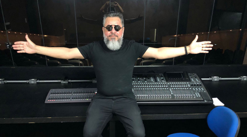 PS Carvalho, cantor e compositor