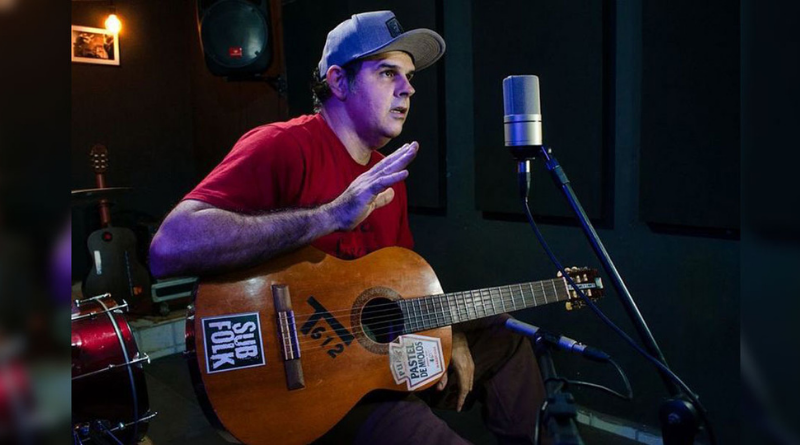 Ilsom Barros, cantor e compositor