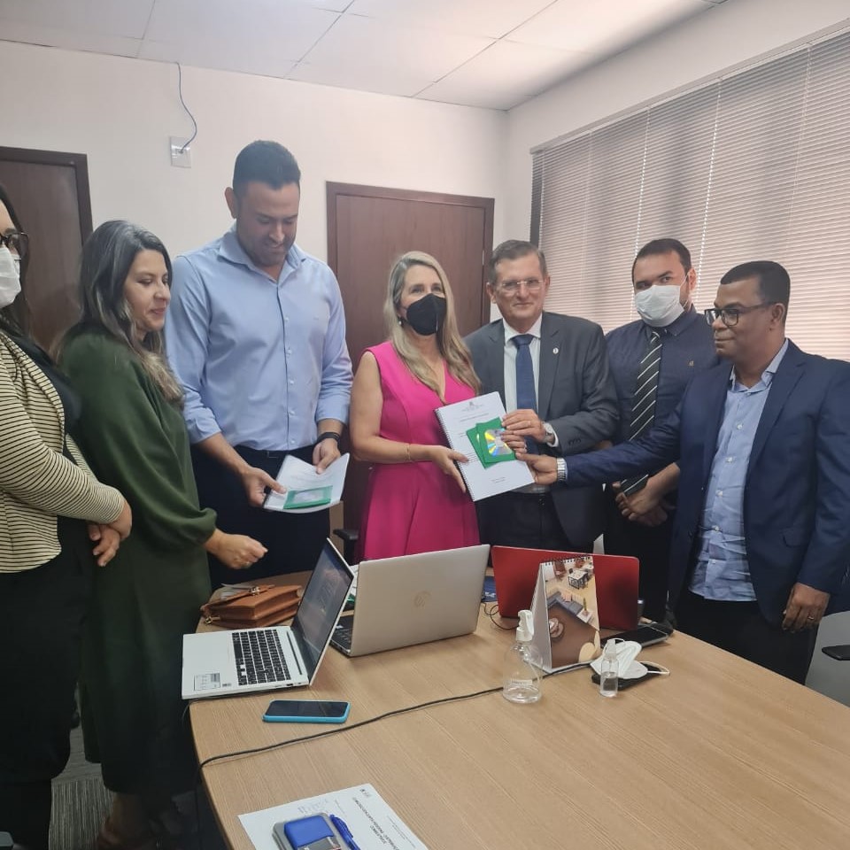 Procon Estadual da Paraíba e Procon Municipal de João Pessoa recebem relatório final da CPI da banda larga