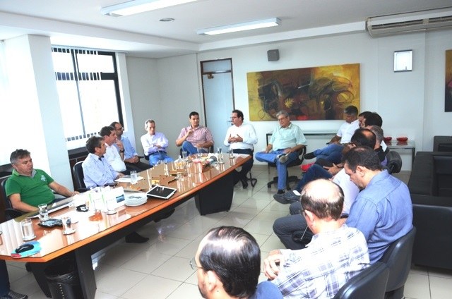 REUNIÃo1 - obras 21 06 18.JPG