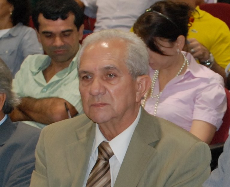 JOSE MARIZ 1.jpg
