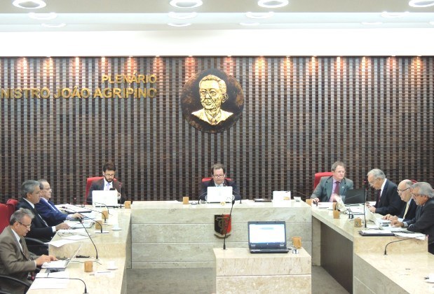 Sessão do Pleno1 18 07 18.JPG