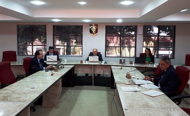 sessão 23 07 2019.jpg