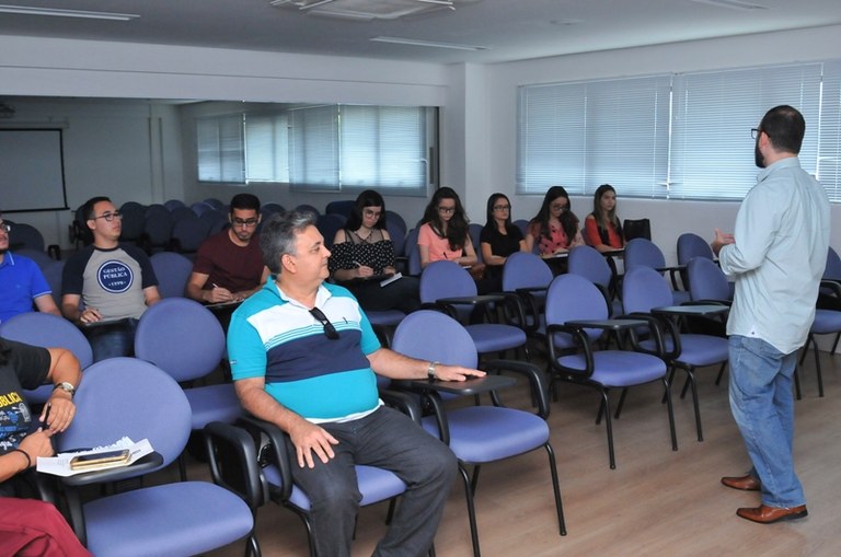 Estudantes TCE 2.JPG